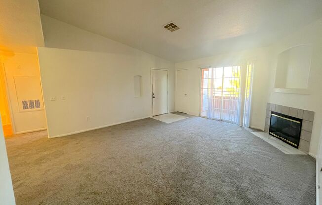 SPACIOUS 2BED/2BATH CONDO * SECOND FLOOR FLOOR UNIT*