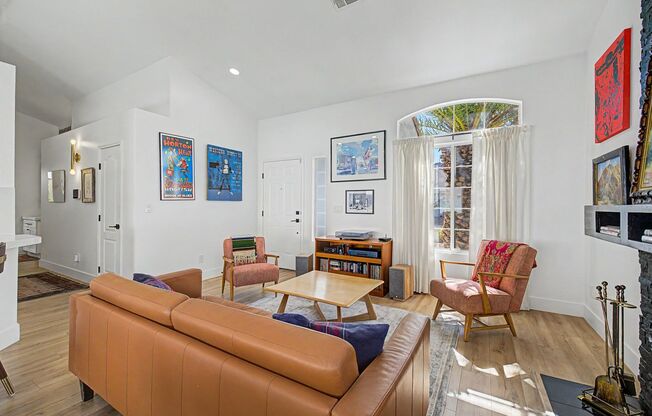 Gorgeous remodeled single story home in Henderson with 3 car garage!