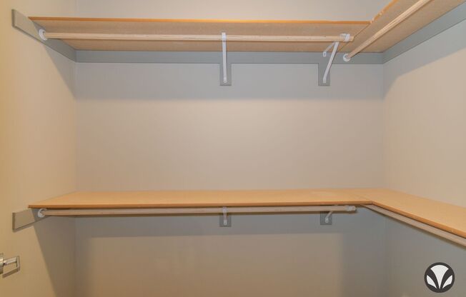 1 bed, 1 bath, 575 sqft, $999, Unit YH-4009