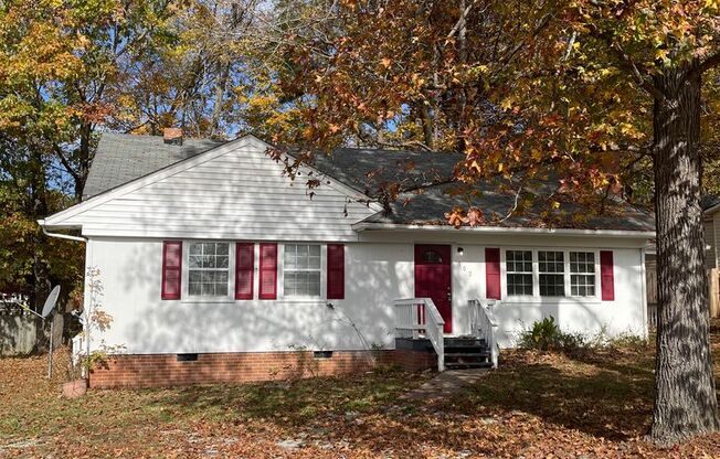 Charming 3BR, 1BA Home in Creedmoor!