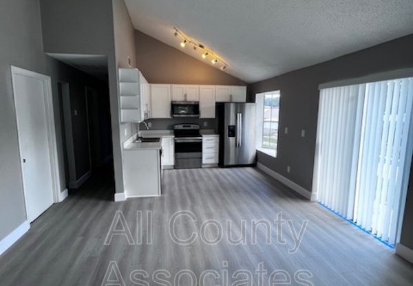 2684 RAE CT