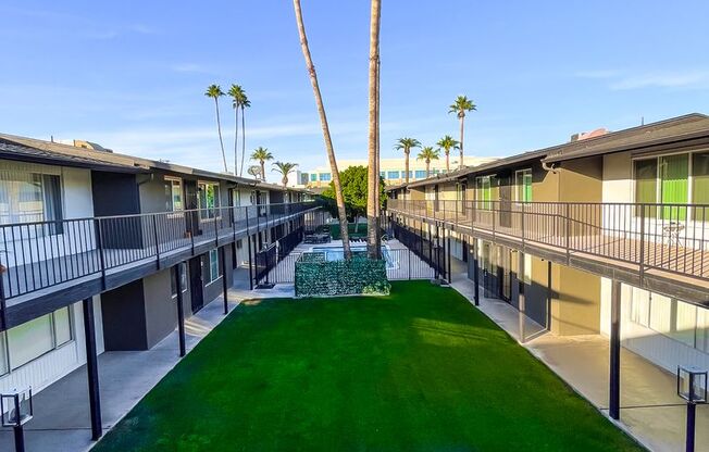 2 beds, 1.5 baths, 900 sqft, $1,250, Unit 32