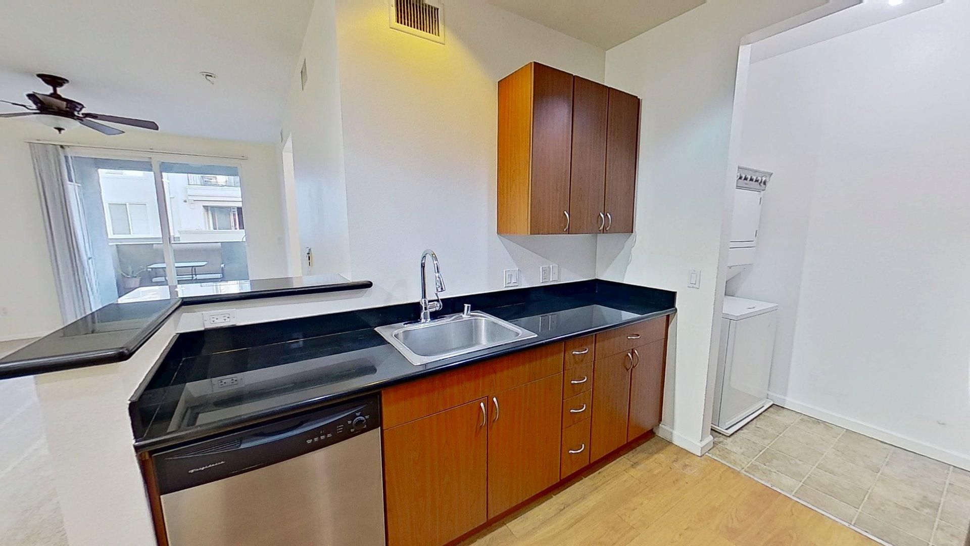 1801 E Katella Ave - Unit 3134, Anaheim: Spacious 1 Bed 1 Bath Condo in Stadium Lofts!