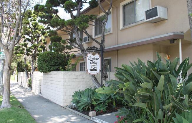 721 Cordova