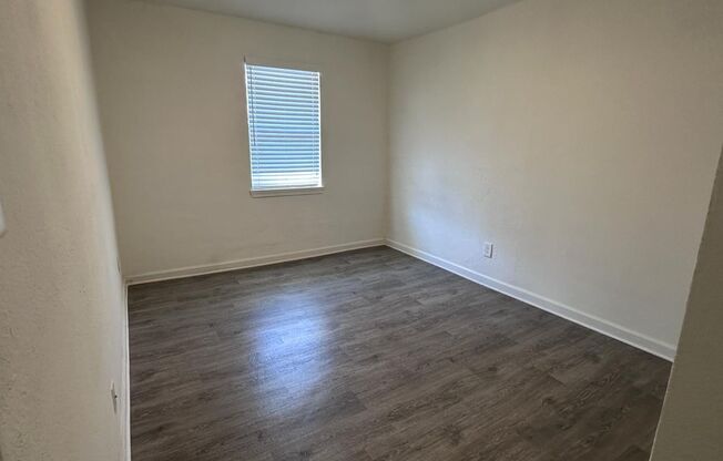 2 beds, 1 bath, $1,485, Unit 1-03