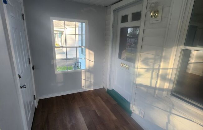 Charming home with a basement, 1.5 baths, and a garage!