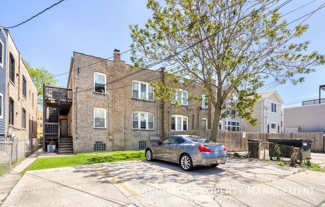 4144 N MOZART ST
