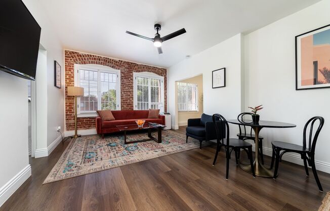 Studio, 1 bath, 540 sqft, $1,875, Unit 208