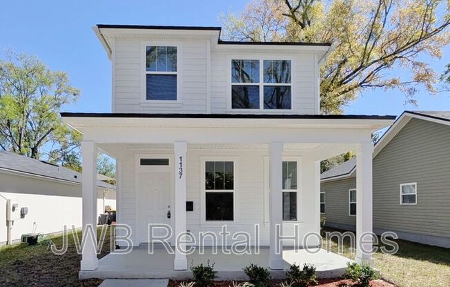 1137 VAN BUREN ST