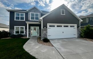 4 beds, 2.5 baths, $2,195