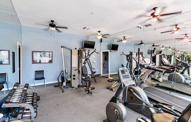 3 beds, 2 baths, $1,900, Unit # 2101