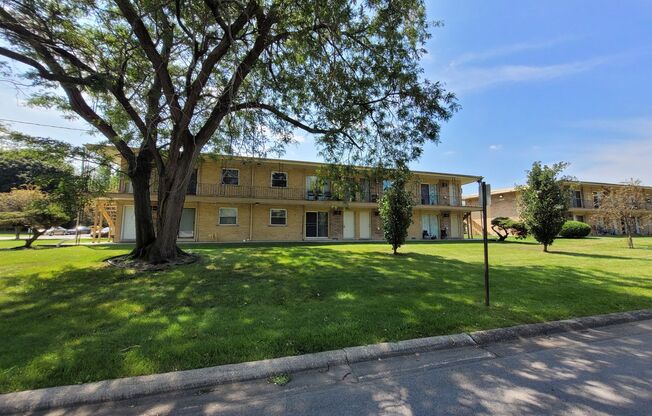 Your Oasis in Oak Forest