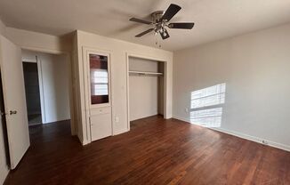 2 beds, 3 baths, $725