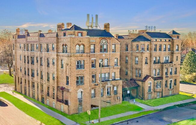 Glynn Court Apartments