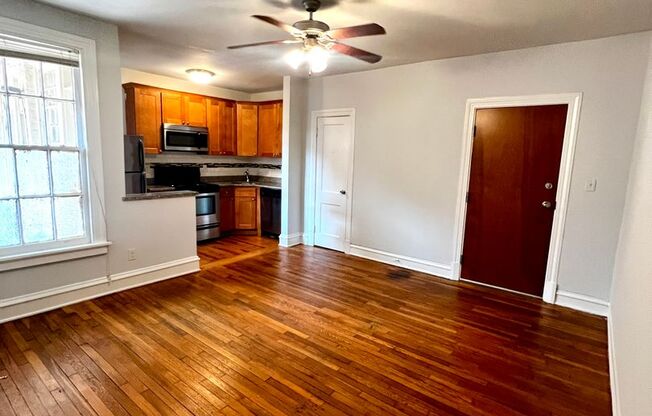 2 beds, 1 bath, $1,420, Unit Apt. 304