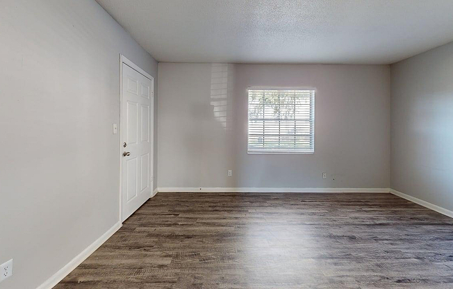 Two-Bedroom-French-Quarter-Living-Room 1