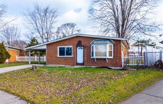 1721 DULONG, MADISON HEIGHTS - HOME AVAILABLE FOR RENT.