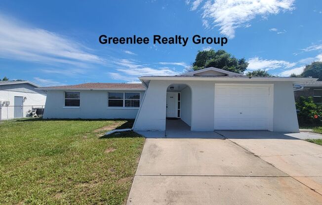 Beautiful 3 Bedroom/2 Bathroom Home- Pet Friendly!