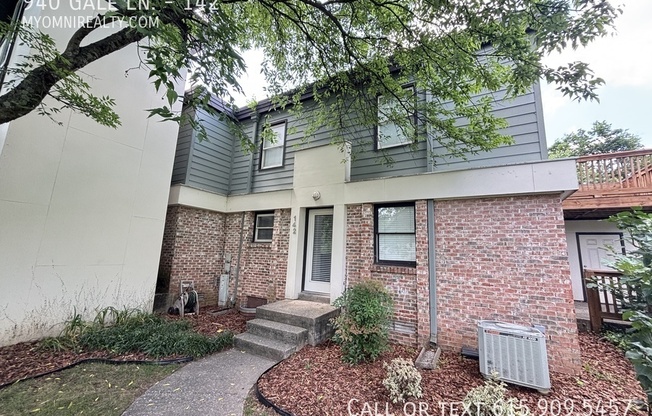 940 GALE LN