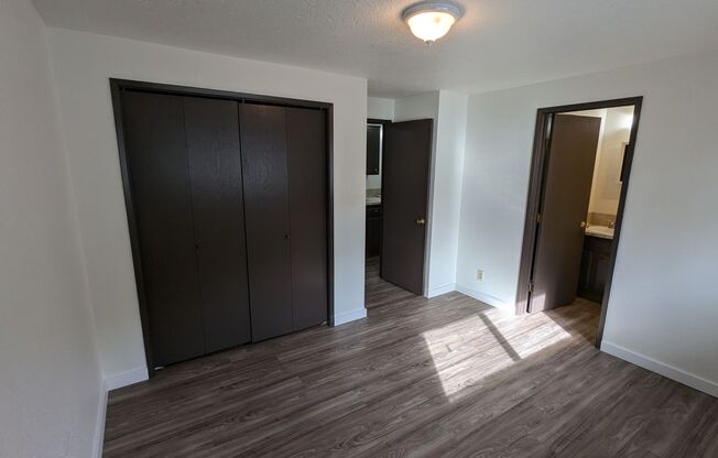 1 bed, 1 bath, $1,050, Unit Anita 3566