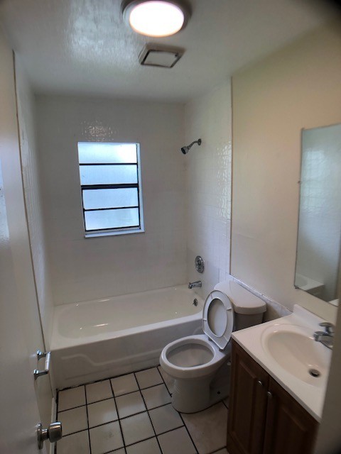 3 beds, 1 bath, $1,400, Unit 315 Beech Ave.