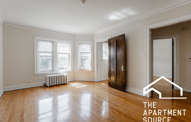 4859 North Paulina St.