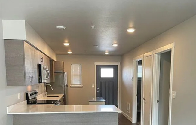 Front Street Condo