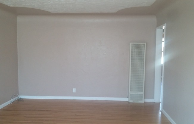 2 beds, 1 bath, $1,350