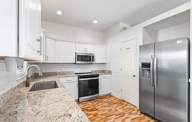 CARROLWOOD AREA TOWNHOME!