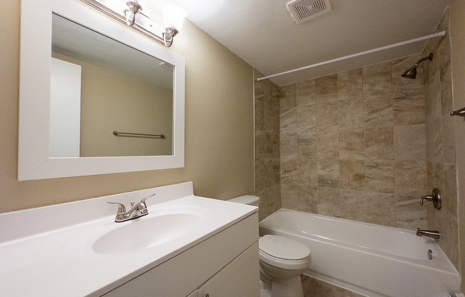 Lincoln Court Apartments