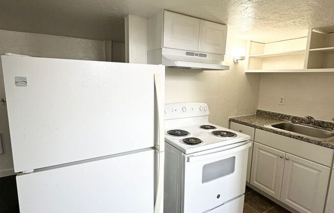 Studio, 1 bath, 235 sqft, $700