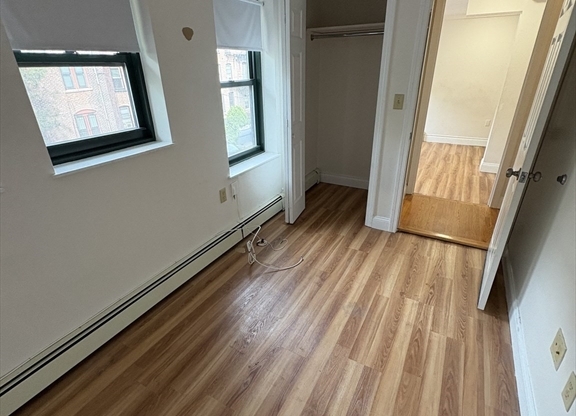 3 beds, 2 baths, 1,110 sqft, $5,100, Unit 30