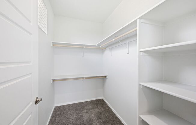 2 beds, 2 baths, 987 sqft, $1,532, Unit B307