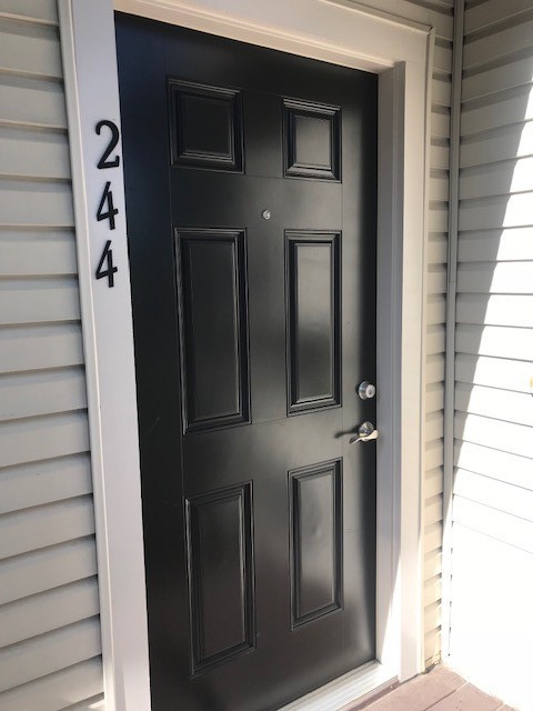 1 bed, 1 bath, 700 sqft, $1,730, Unit 244