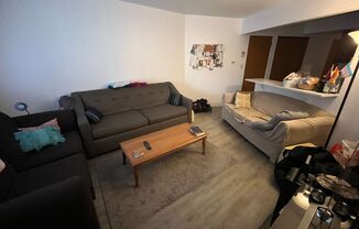 2 beds, 1 bath, 950 sqft, $1,075, Unit #55