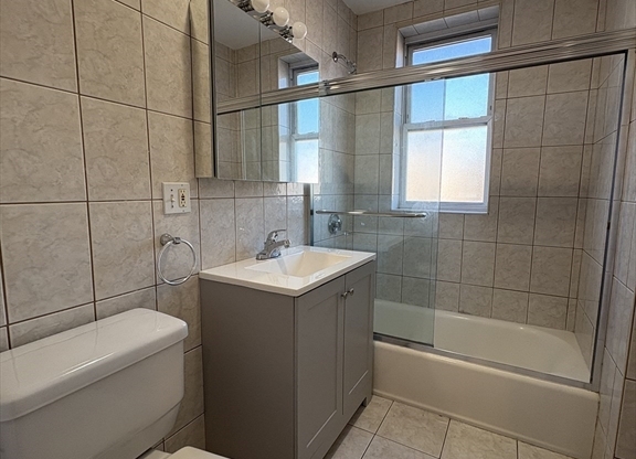 4 beds, 2 baths, 1,200 sqft, $6,000, Unit 301