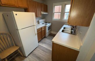 1 bed, 1 bath, $900, Unit 406B