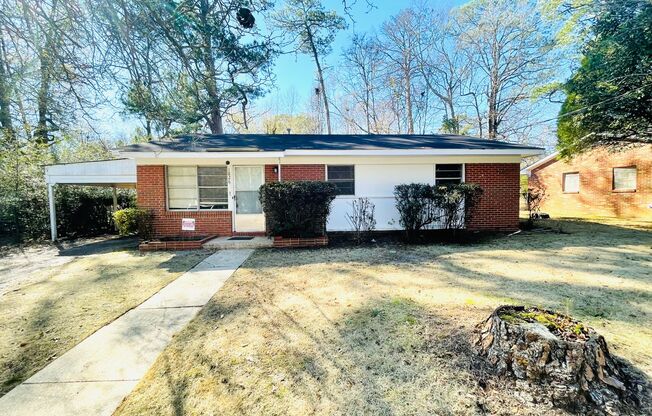 ** 3 Bed 1 Bath located in Grove Hill Estates ** Call 334-366-9198 to schedule a self tour