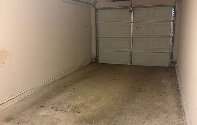 1 bed, 1 bath, $1,195, Unit Unit 421