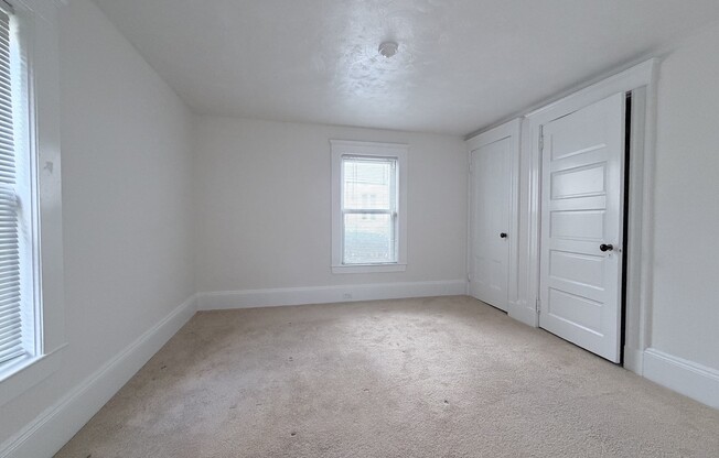 2 beds, 1 bath, 1,100 sqft, $2,200, Unit 231