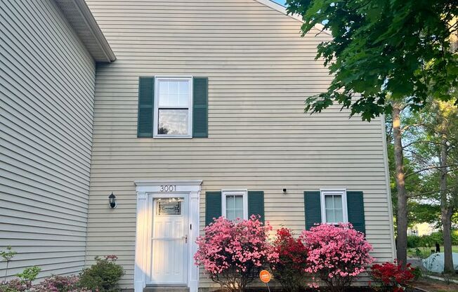 Amazing 3 BR/2 BA Townhome in Bowie Town Center!