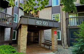 2 beds, 2 baths, $1,549, Unit Unit 104