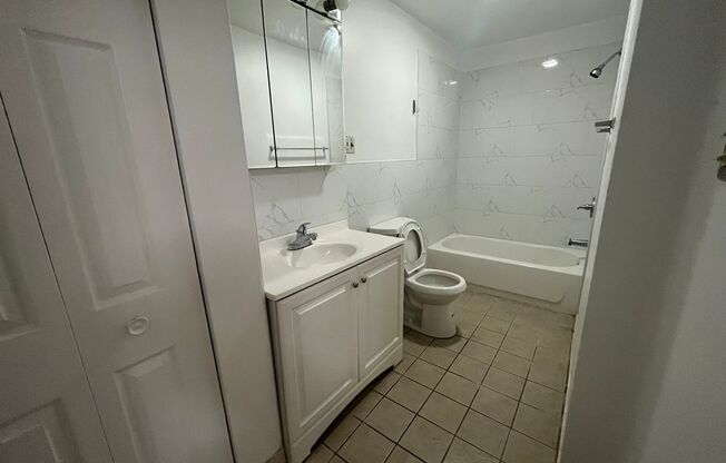 4321 Main St