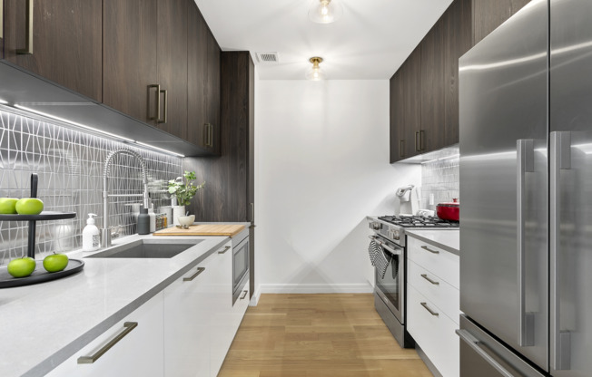 1 bed, 1 bath, 757 sqft, $4,900, Unit 501