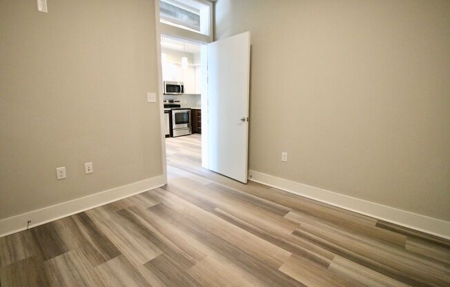 1 bed, 1 bath, 605 sqft, $1,495, Unit APT 517