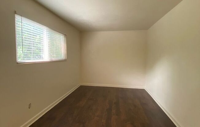 1 bed, 1 bath, $1,350, Unit 8