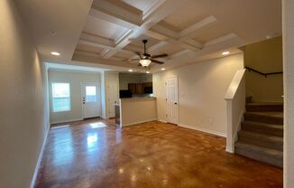 3 beds, 2.5 baths, $1,400, Unit 3