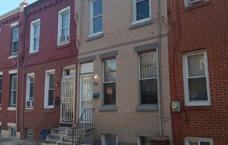 3 beds, 2 baths, $1,700