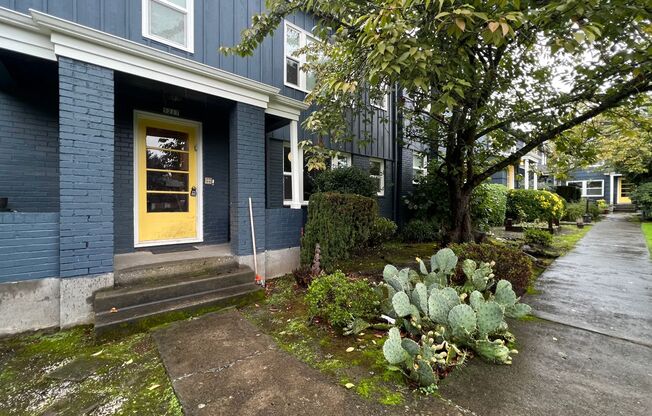 Stunning 2 Bed, 1 Bath Vintage Charmer!