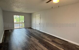 2 beds, 1 bath, 900 sqft, $875, Unit 8